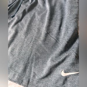 NWT Nike Dri Fit Attack Training Shorts Size 2x Ash Green